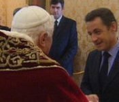 Nicolas Sarkozy avec Benoît XVI en décembre dernier à Rome