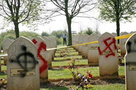 Autriche : des tombes musulmanes et juives profanées