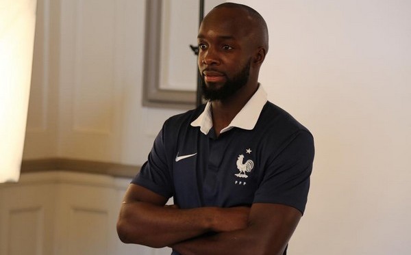 Un membre de la famille de Lassana Diarra, joueur de l'équipe de France, a été tué lors des attentats de Paris vendredi 13 novembre.