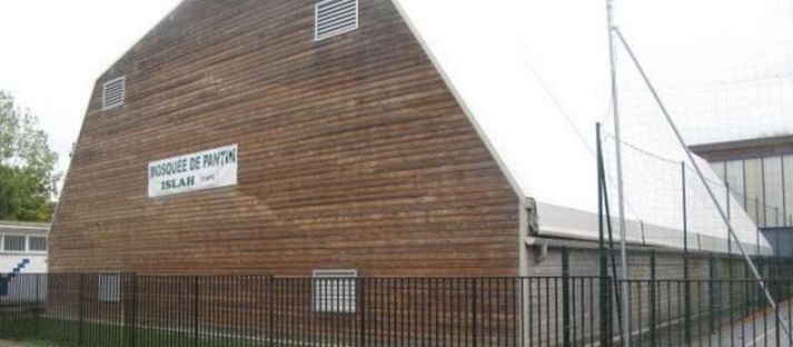 A Pantin, la prière pour une victime musulmane du terrorisme dans l’émotion