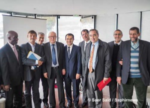 Nicolas Hulot, en présence de François Clavairoly, président de la CRCF, et des membres du CFCM, lors de la présentation à la presse de la Déclaration islamique sur le changement climatique, le 28 octobre 2015.
