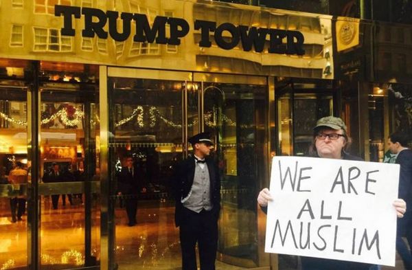Michael Moore contre Donald Trump : « Nous sommes tous musulmans »