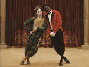 James Thiérée et Omar Sy très convaincants en Footit et Chocolat. James Thiérée et Omar Sy très convaincants en Footit et Chocolat.