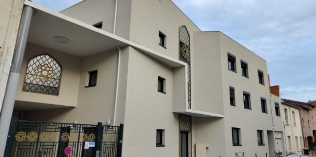 Islamophobie : un exemplaire du Coran brûlé devant une mosquée de Villeurbanne