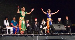 Un moment de partage des traditions religieuses, ici avec une danse hindoue (dite baratha naadiyam). © DR