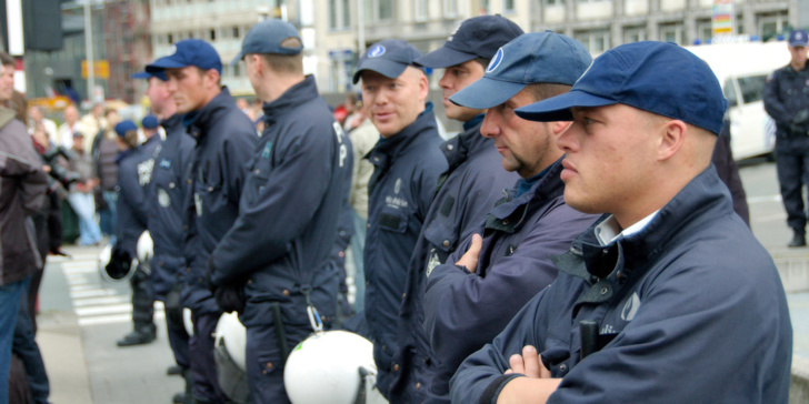 Belgique : les policiers musulmans adressent une lettre ouverte à Jan Jambon