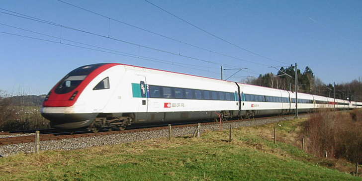 Un train traverse la Suisse pour nouer le dialogue interreligieux Un train traverse la Suisse pour nouer le dialogue interreligieux