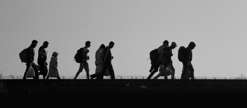 Réfugiés et migrants traversant la frontière serbo-hongroise © Hollandse Hoogte/Warren Richardson