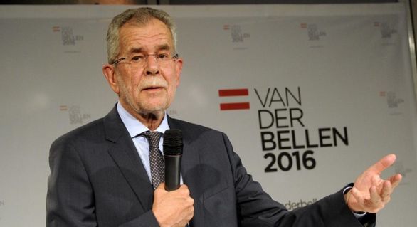 En Autriche, la Cour constitutionnelle a invalidé le résultat de l'élection présidentielle qui avait vu la victoire de l'écologiste Alexander Van der Bellen face à l'extrême droite.
