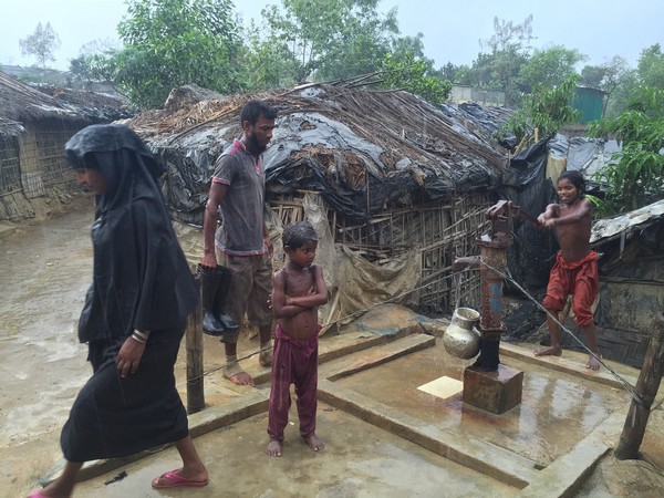 Rohingyas : des prix Nobel de la paix interpellent l'ONU