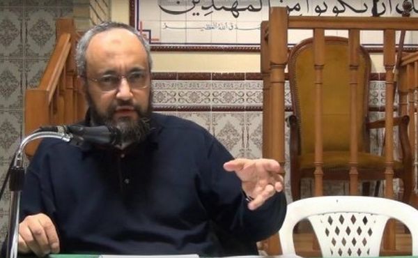 Après son expulsion, Hani Ramadan répond au ministre de l’Intérieur