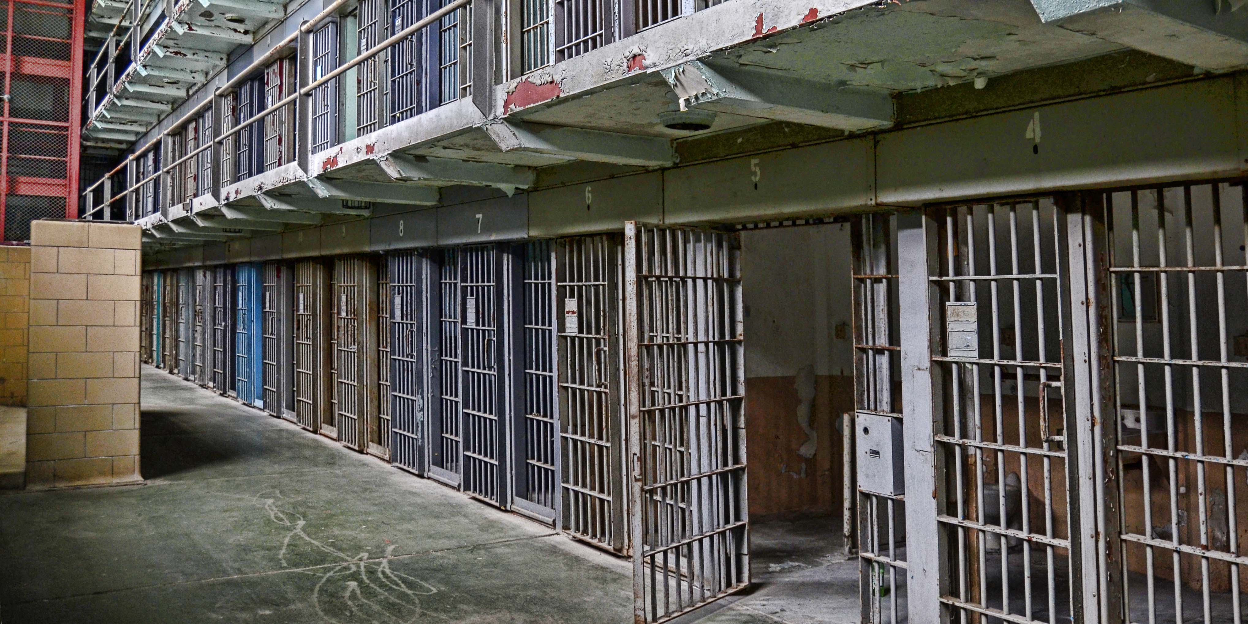 Les aumôniers réclament la réduction du nombre de détenus en prison