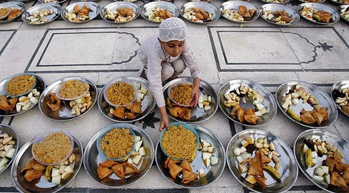 Ados et jeunes adultes face au Ramadan : Jeûner pendant les examens ? A partir de quel âge ?