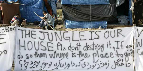 Calais : la police accusée de gazages routiniers au poivre contre les migrants