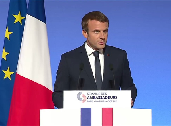 Comment Macron explique et assume l'emploi de l'expression de « terrorisme islamiste »