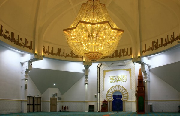 Depuis la Grande Mosquée de Lyon, les imams du Rhône annoncent l'Aïd al-Fitr pour vendredi 15 juin