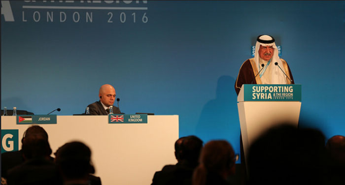 Ibrahim Al-Assaf, ministre des Finances de l’Arabie Saoudite, à la conférence « Supporting Syria and the Region », qui s’est tenue à Londres, en février 2016 et a permis de lever 11 milliards de dollars d’aide humanitaire pour la Syrie. (Photo : Adam Brown/Crown)