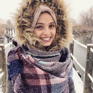 La chanteuse Mennel annonce son expatriation aux États-Unis