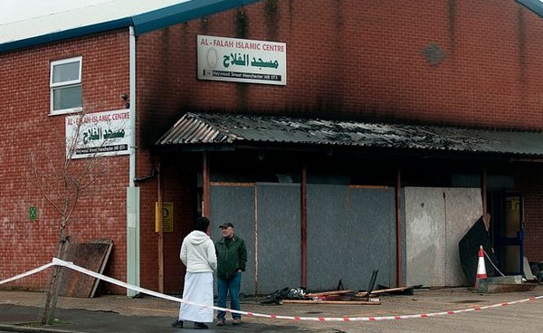 Manchester : une mosquée victime d’un incendie criminel