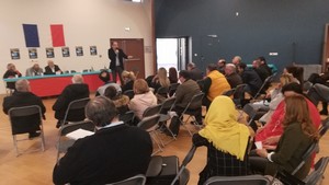 Au meeting de lancement de l'UDMF à Vaulx-en-Velin, le 2 mars 2019.