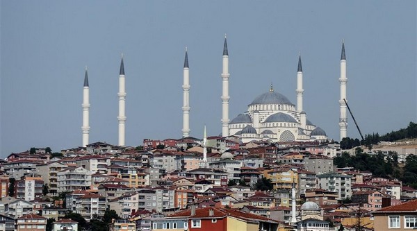La plus grande mosquée de Turquie inaugurée avant le début du Ramadan par Erdogan