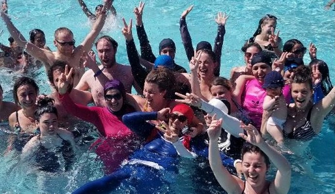 Laïcité Peut On Interdire Le Burkini Dans Une Piscine Municipale