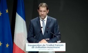 Une inauguration en grande pompe pour l'Institut français de civilisation musulmane à Lyon avec Castaner