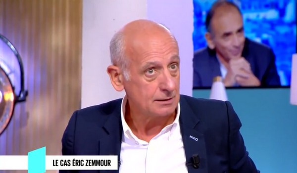 Pour Jean-Michel Aphatie, le « délinquant » Eric Zemmour doit être interdit d'antenne (vidéo)