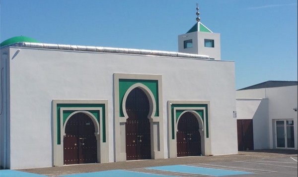 Emmanuel Macron condamne l'attaque perpétrée contre la mosquée de Bayonne