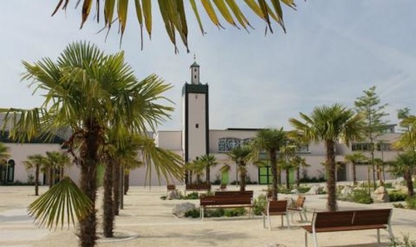 Coronavirus : la Grande Mosquée de Mantes-la-Jolie ferme ses portes