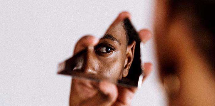 Soyons vigilants face aux forces de l’humiliation ! © Jurien Huggins via Unsplash