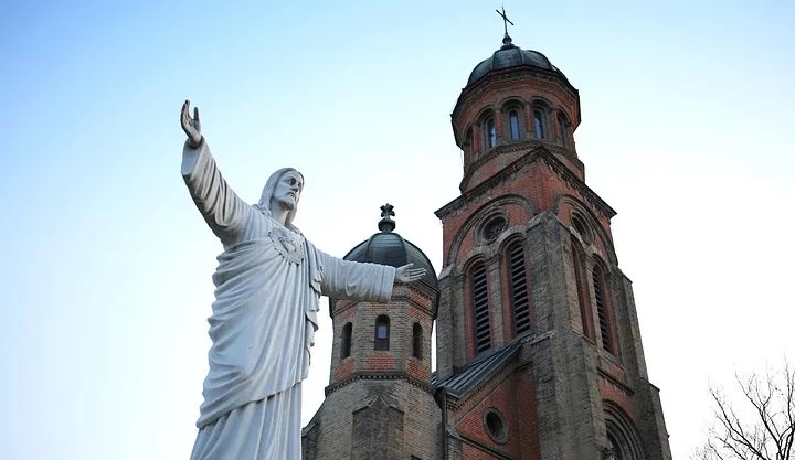 Contre la loi bioéthique, l'Eglise catholique invite à jeûner