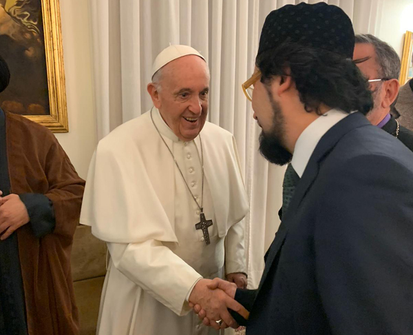 L'imam Yahya Pallavicini, président de la Communauté religieuse islamique italienne (COREIS), à la rencontre du pape François.