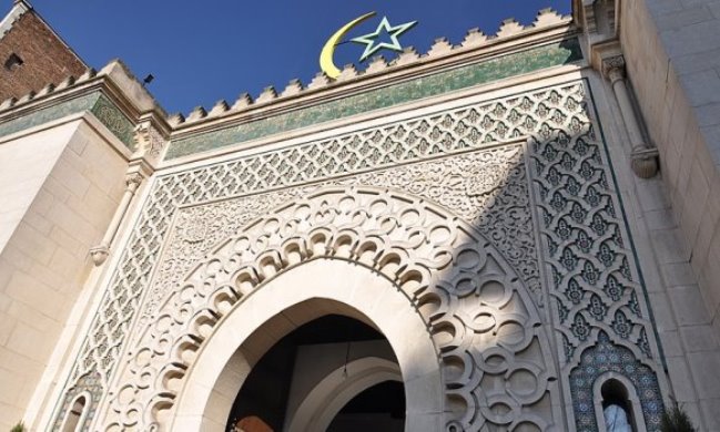 Ramadan 2021 : la Grande Mosquée de Paris demande une levée du couvre-feu pour la Nuit du Destin