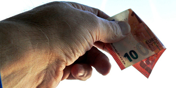 Une hausse de la déduction fiscale sur les dons aux cultes annoncée