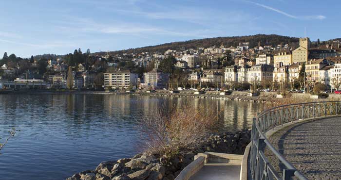 Suisse : malgré le soutien des Eglises, la reconnaissance de nouvelles religions rejetée à Neuchâtel