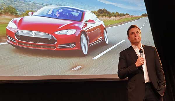 Ouïghours : Tesla taclé pour l’ouverture controversée d’un showroom au Xinjiang