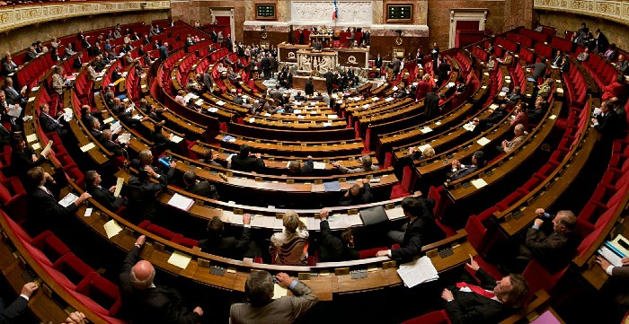Législatives 2022 : la nouvelle Assemblée nationale, avatar de la IV République ?