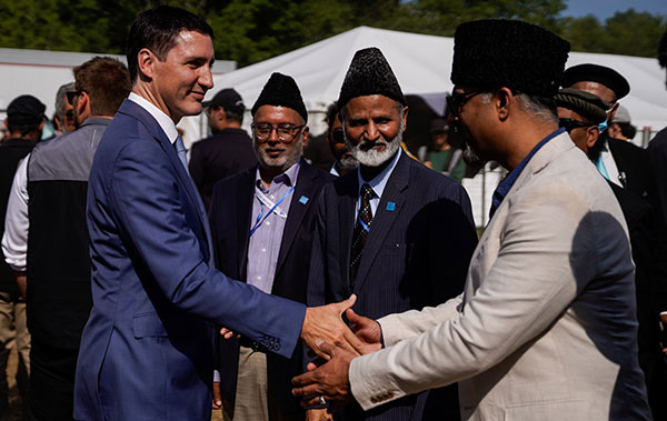 Le Premier ministre canadien, Justin Trudeau, en visite au congrès annuel des Ahmadis, la Jalsa Salana, organisé à Bradford du 15 au 17 juillet 2022. © Justin Trudeau / Twitter