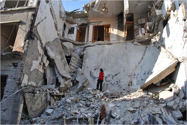 « Eau argentée, Syrie autoportrait », d'Ossama Mohammed et Wiaw Simav Bedirxan, qui, à travers leur documentaire, clament « le droit pour chaque Syrien d'habiter sa terre en paix ».