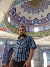 Ali Yurt, le responsable de la CIMG de Châteaudun dans la nouvelle mosquée.