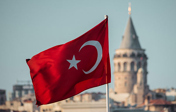 Après l’attentat à Istanbul, la solidarité envers la Turquie s'exprime depuis Paris