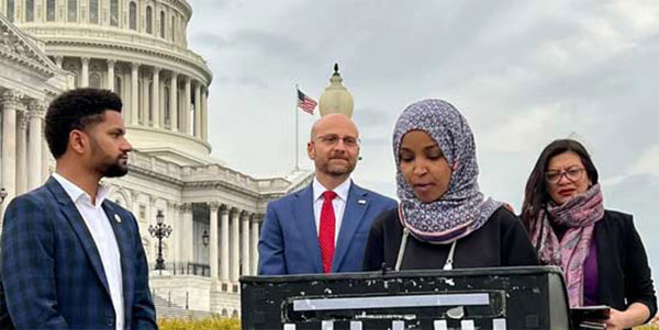 Ilhan Omar a présenté, jeudi 23 mars, au premier jour du Ramadan 2023, une nouvelle résolution condamnant l'islamophobie. © Twitter/Rashida Tlaib