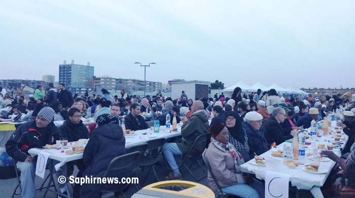 Au cœur du Ramadan, un grand repas citoyen anime Stains, une belle démonstration de solidarité à la clé