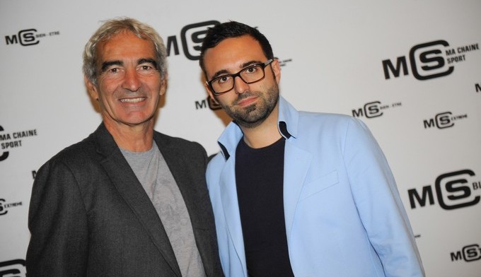 Nicolas Vilas (à droite), ici avec Raymond Domenech, est auteur du livre « Dieu Football Club ».