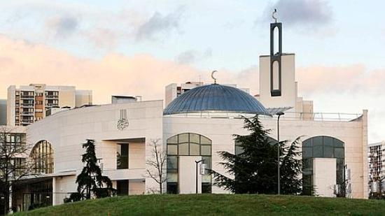 Des mosquées attaquées après l'attentat contre Charlie Hebdo