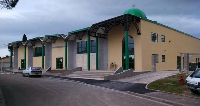 La mosquée de Montelimar (Drôme), la cible d'un attentat avorté par des lycéens arrêtés début avril 2015.