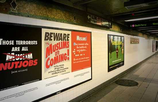 New York : des affiches comiques contre l'islamophobie dans le métro