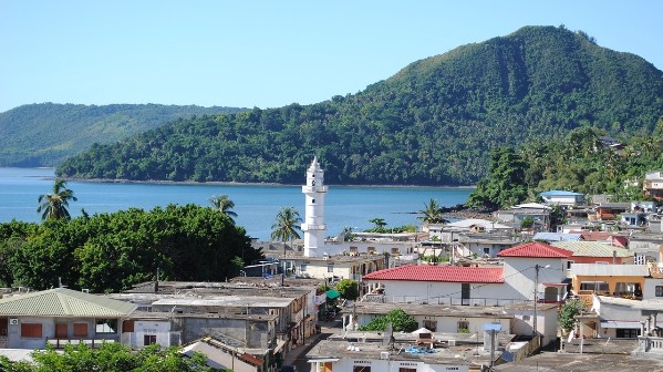 La suppression du droit du sol à Mayotte promise