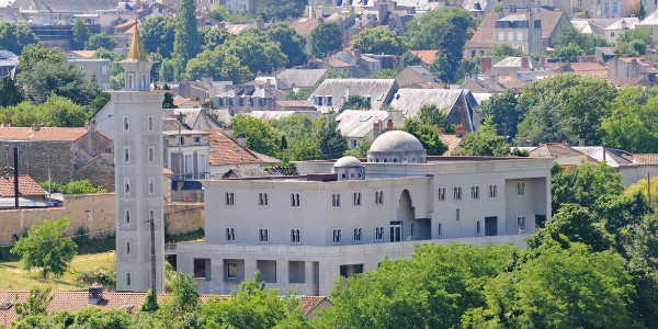 La Grande Mosquée de Poitiers touchée par un incendie en plein Ramadan